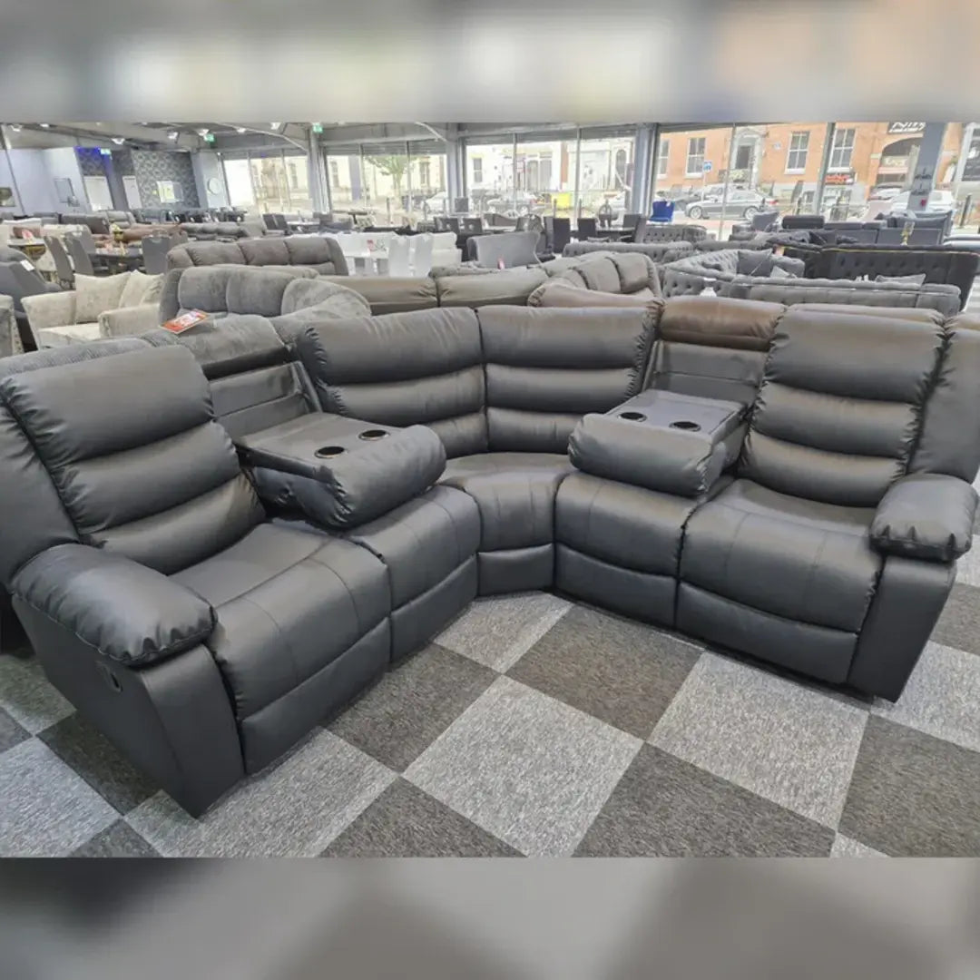 MNS Leather Corner sofa (230cmx230cm)